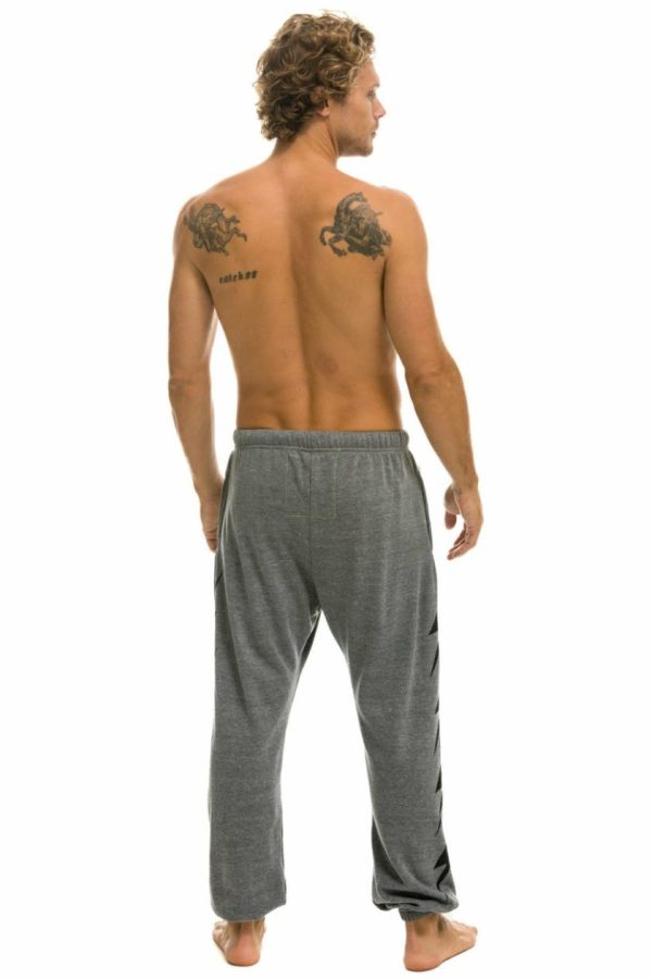 Threademporium.shop2285b34dfb 4