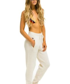 Threademporium.shopb25d57d036 2