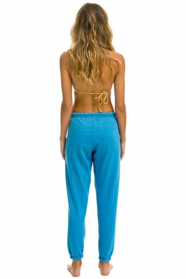 Threademporium.shopc74a77702f 3