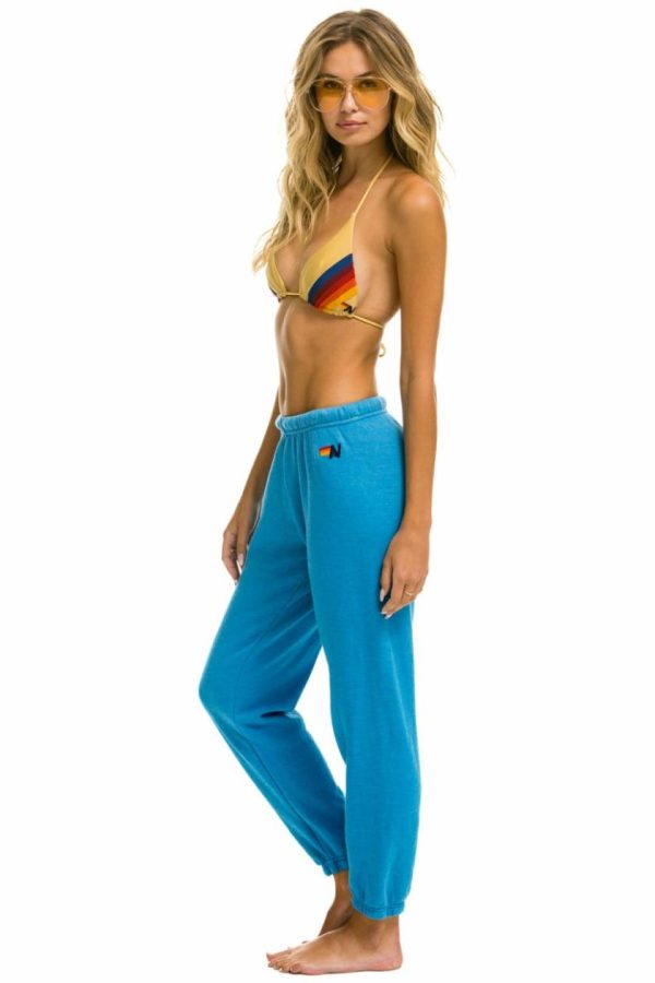 Threademporium.shopc74a77702f 4