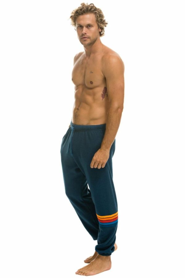 Threademporium.shopf56a020957 1