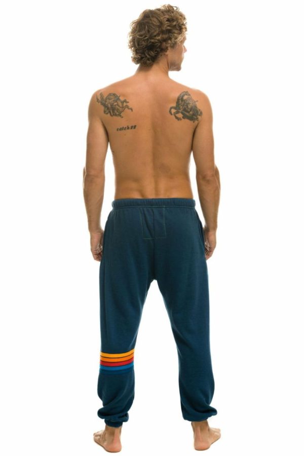 Threademporium.shopf56a020957 4