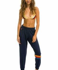 Threademporium.shopf820e226f1 2